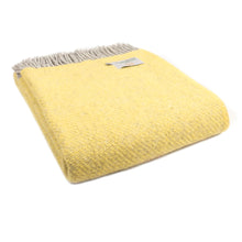 Load image into Gallery viewer, Pure Wool Boa Throw /Blanket