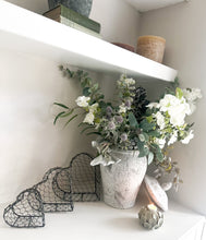 Load image into Gallery viewer, Heart Wire Baskets - Set of 3
