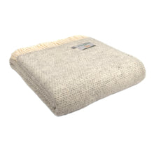 Load image into Gallery viewer, Pure Wool Beehive Blanket /Throw
